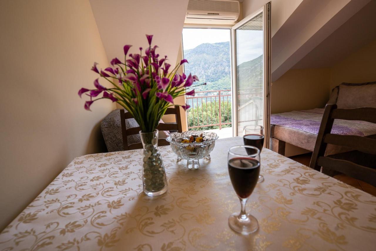 Albatros Appartement Kotor Buitenkant foto