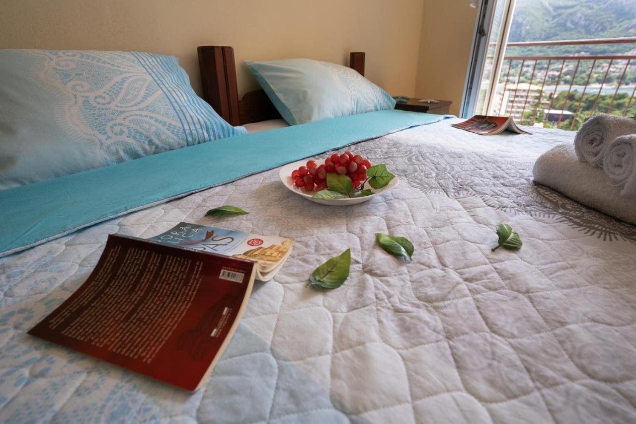 Albatros Appartement Kotor Buitenkant foto