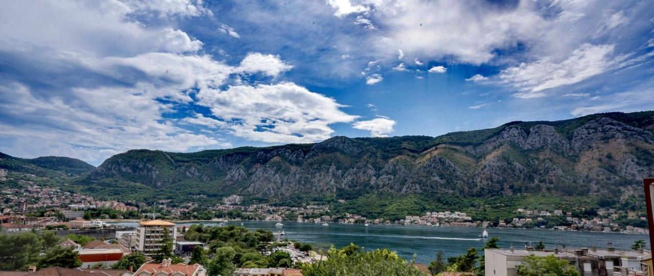 Albatros Appartement Kotor Buitenkant foto